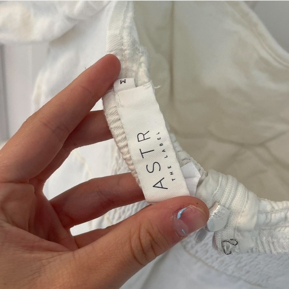 ASTR THE LABEL The Wendy Mini Dress Puff Sleeve Smocked back in Ivory Medium - Picture 6 of 6